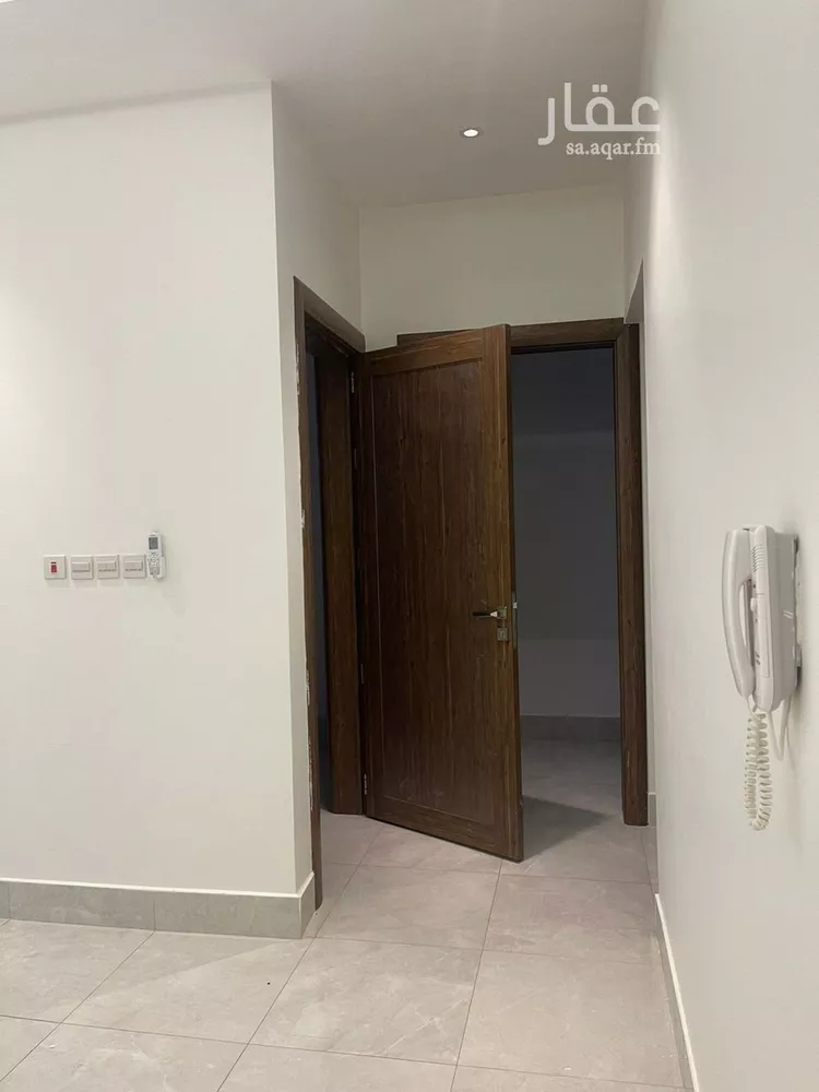 شقة للإيجار في شارع عمر المالكي, حي العارض, مدينة الرياض, منطقة الرياض صورة 2