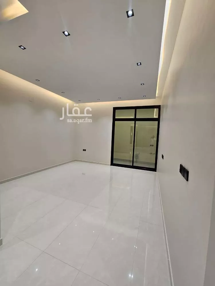 فيلا للبيع في شارع أحمد بن بكر, حي الخليج, مدينة الرياض, منطقة الرياض صورة 4