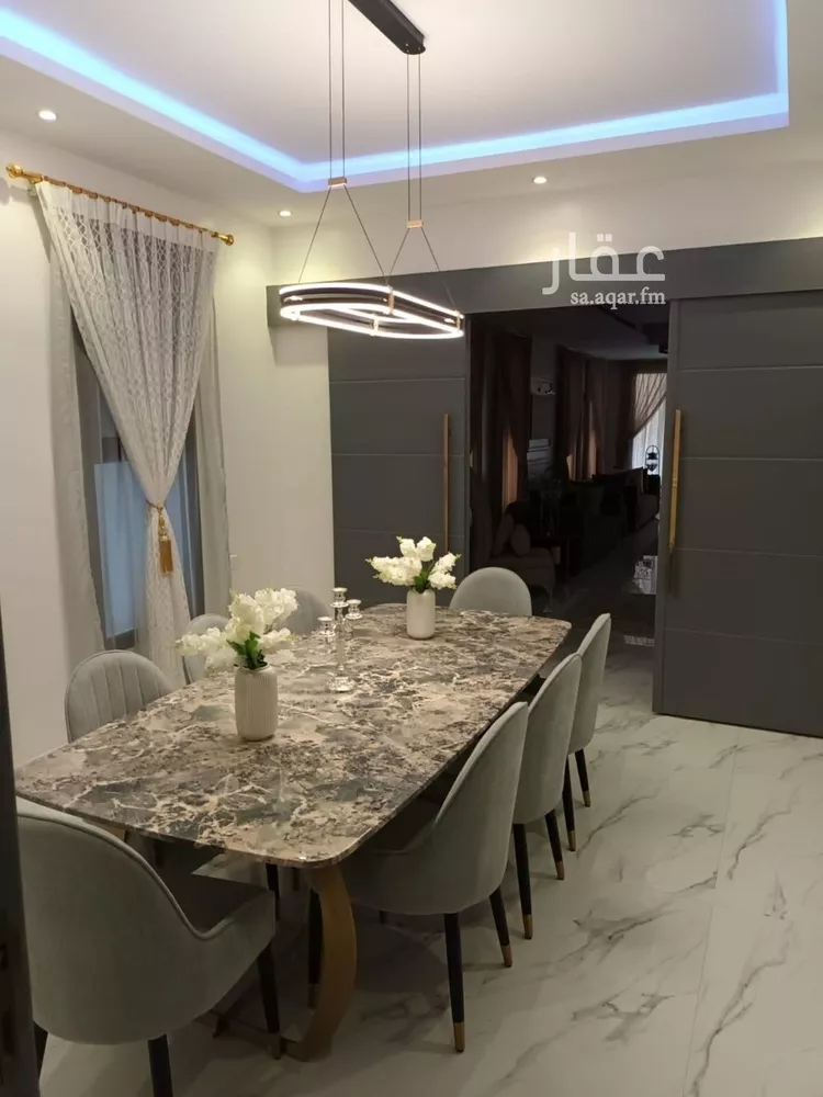 فيلا للبيع في شارع السافريه, حي العارض, مدينة الرياض, منطقة الرياض