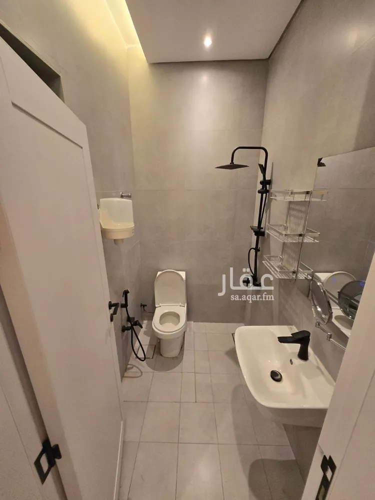 شقة للبيع في شارع قناة السويس, حي العقيق, مدينة الرياض, منطقة الرياض