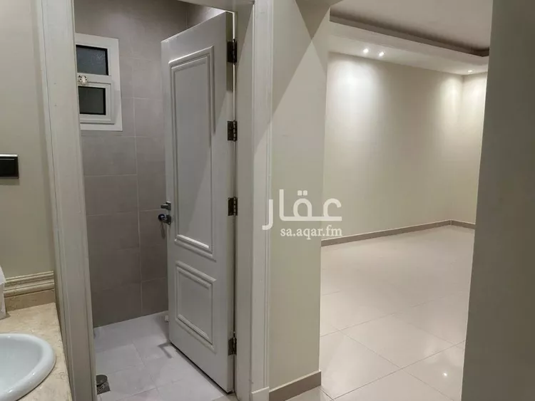 شقة للإيجار في شارع خليج السويس, حي الملقا, مدينة الرياض, منطقة الرياض صورة 5