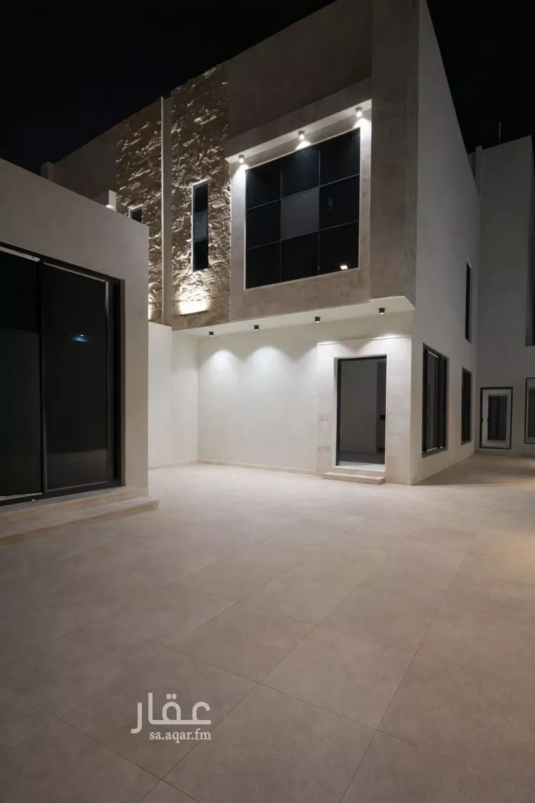 فيلا للبيع في شارع عبدالوهاب التميمي, حي الرمال, مدينة الرياض, منطقة الرياض 1 صورة