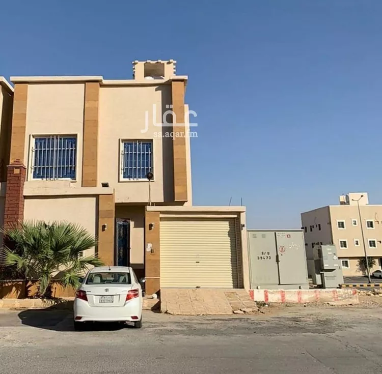 فيلا للبيع في شارع رقم 317, حي ظهرة لبن, مدينة الرياض, منطقة الرياض صورة 2