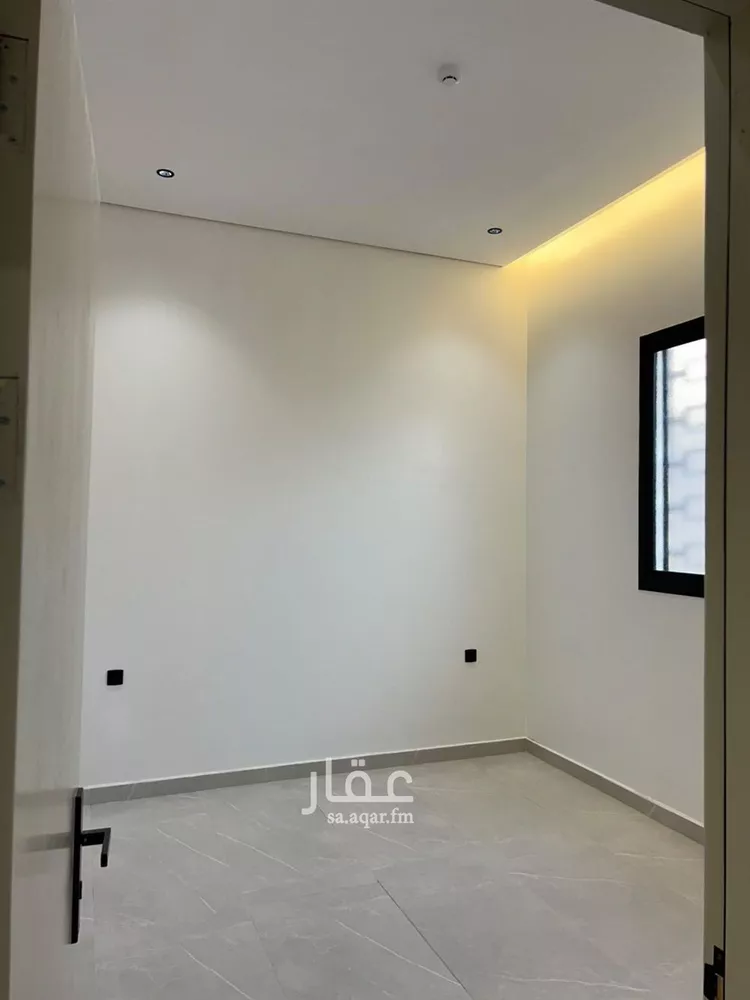 عمارة للإيجار في شارع عثمان بن صدقه, حي طويق, مدينة الرياض, منطقة الرياض 14