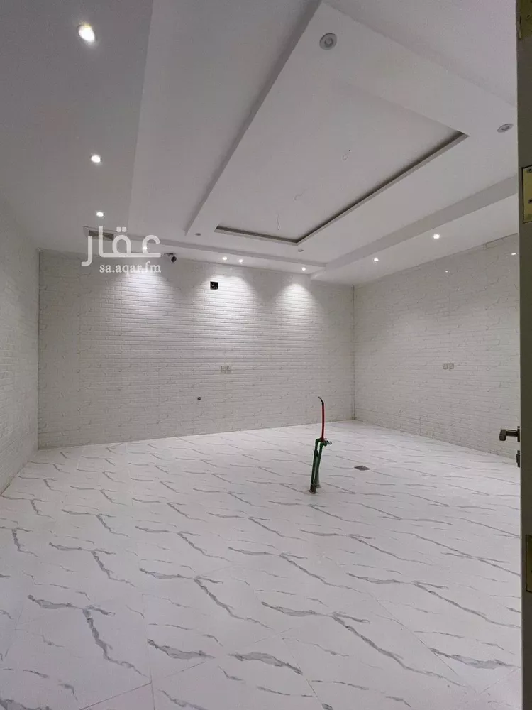 فيلا للبيع في شارع أحمد بن إبراهيم الغرناطي, حي طويق, مدينة الرياض, منطقة الرياض 24