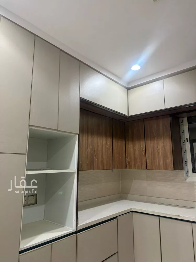 فيلا للإيجار في شارع شائع, حي بدر, مدينة الرياض, منطقة الرياض صورة 2