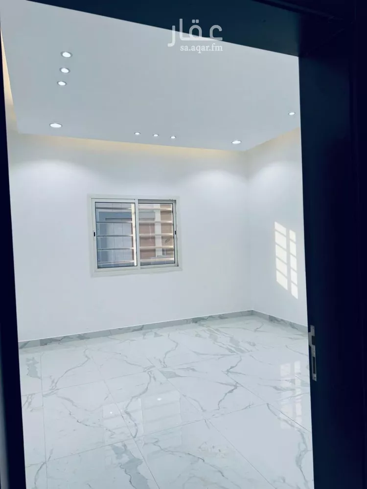 دور للإيجار في شارع فؤاد الخطيب, حي عكاظ, مدينة الرياض, منطقة الرياض صورة 2