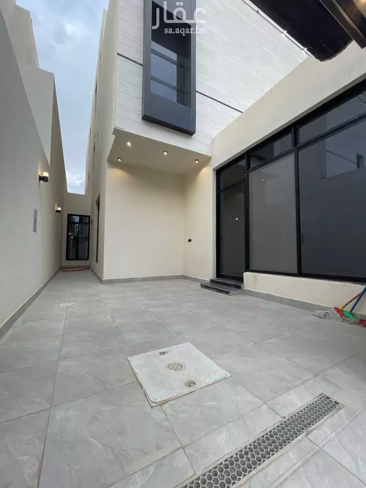 دور للبيع في شارع بركة بن نزار, حي الرمال, مدينة الرياض, منطقة الرياض