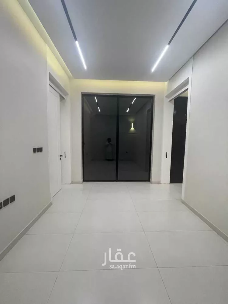 دور للبيع في شارع ثابت النحوي, حي الرمال, مدينة الرياض, منطقة الرياض صورة 4