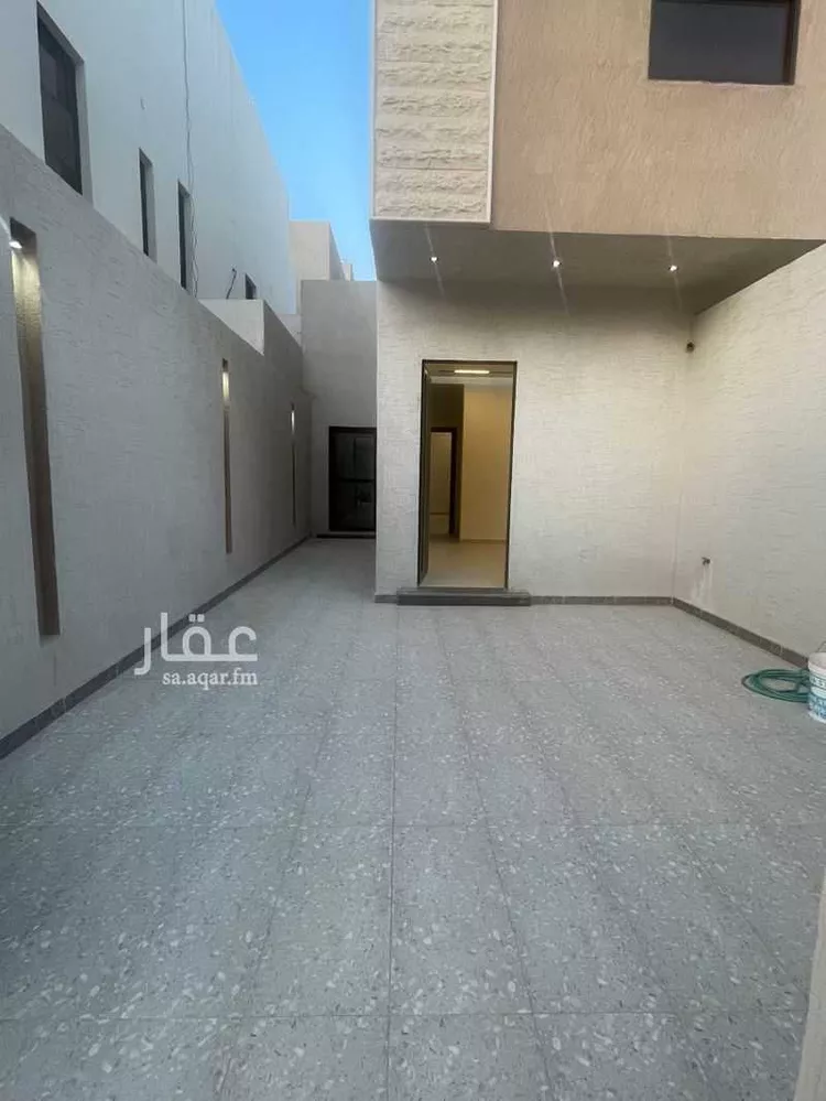 دور للبيع في شارع عبدالرحمن بن عوف, حي الرمال, مدينة الرياض, منطقة الرياض