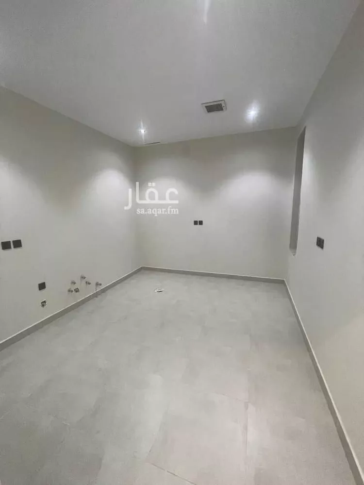 دور للبيع في شارع عبدالرحمن بن عوف, حي الرمال, مدينة الرياض, منطقة الرياض 9