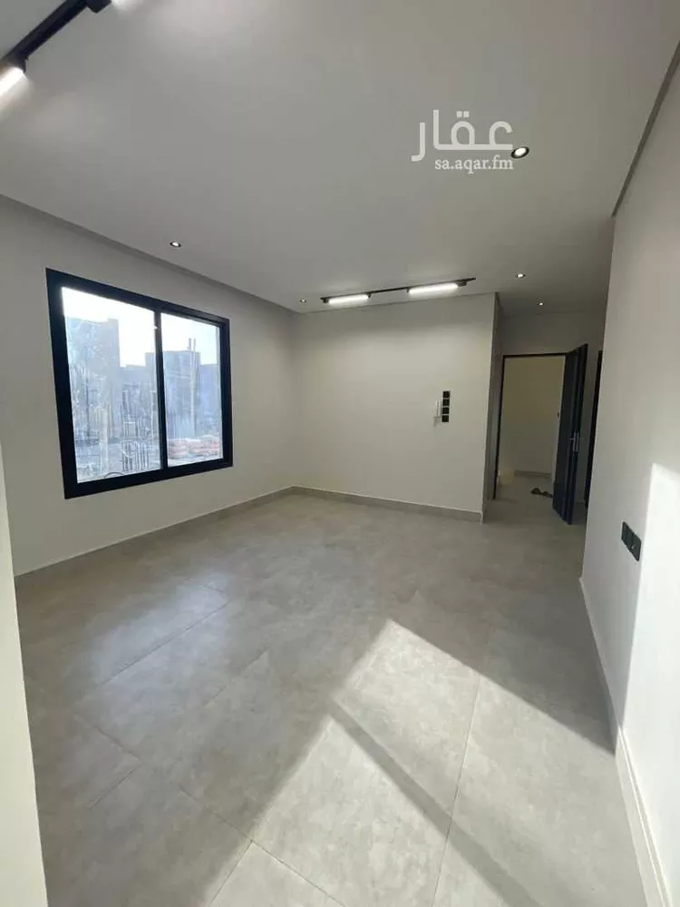 دور للبيع في شارع الحسين بن رواحة, حي الرمال, مدينة الرياض, منطقة الرياض