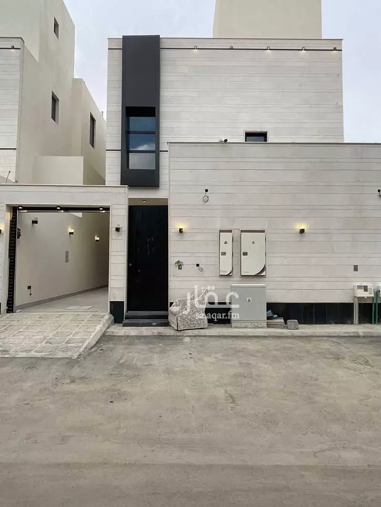 Floor for Sale in Riyadh Ar Rimal 1 صورة