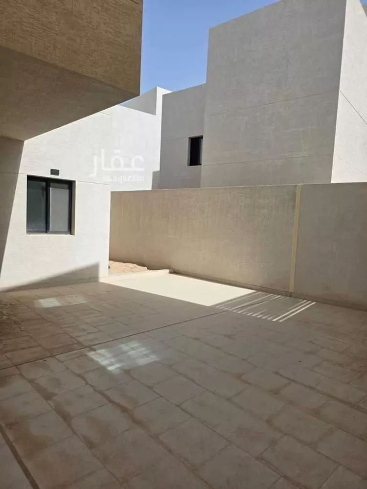 فيلا للإيجار في شارع مدخل الشرقي ازيان نمار , حي نمار, مدينة الرياض, منطقة الرياض 1 صورة