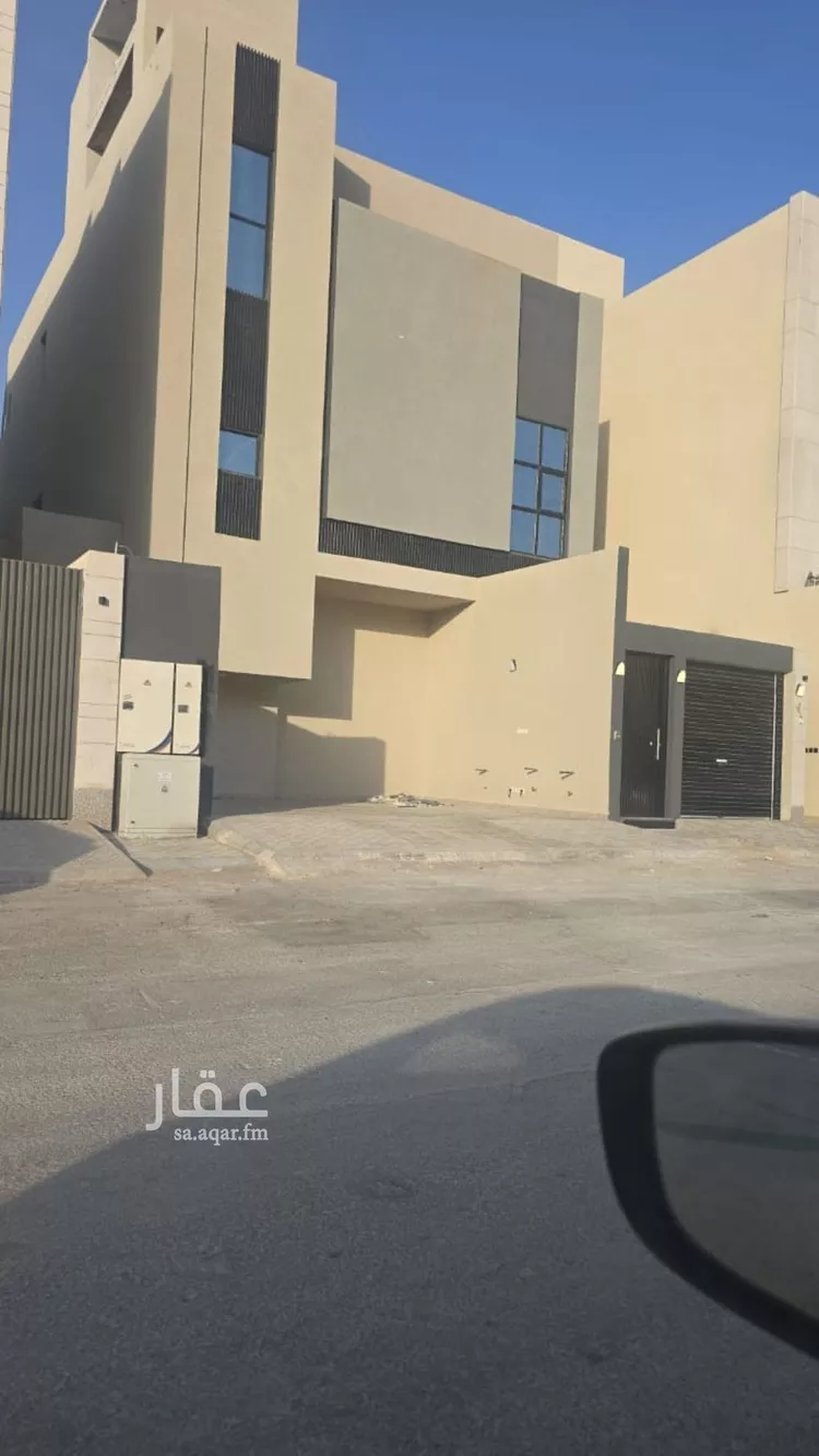 دور للبيع في شارع حسن فدعق, حي العارض, مدينة الرياض, منطقة الرياض