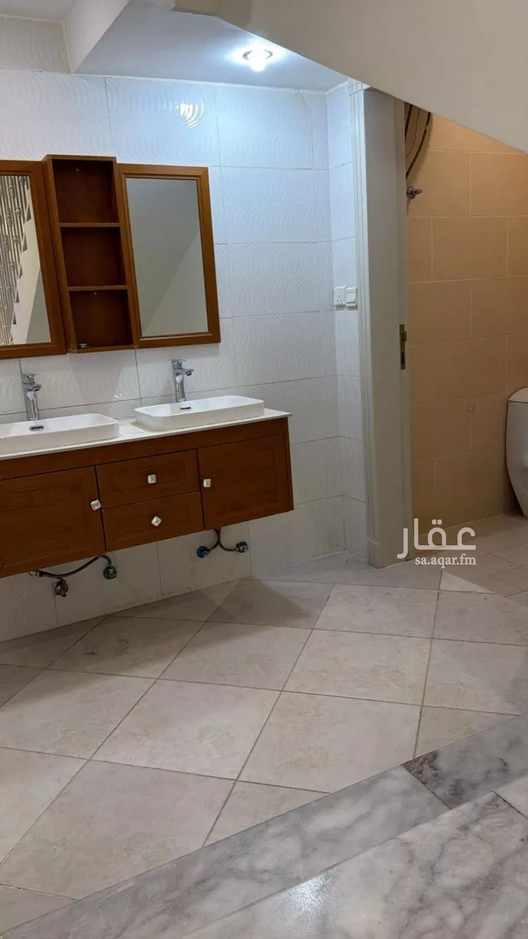 دور للإيجار في شارع القرة, حي الندى, مدينة الرياض, منطقة الرياض صورة 5