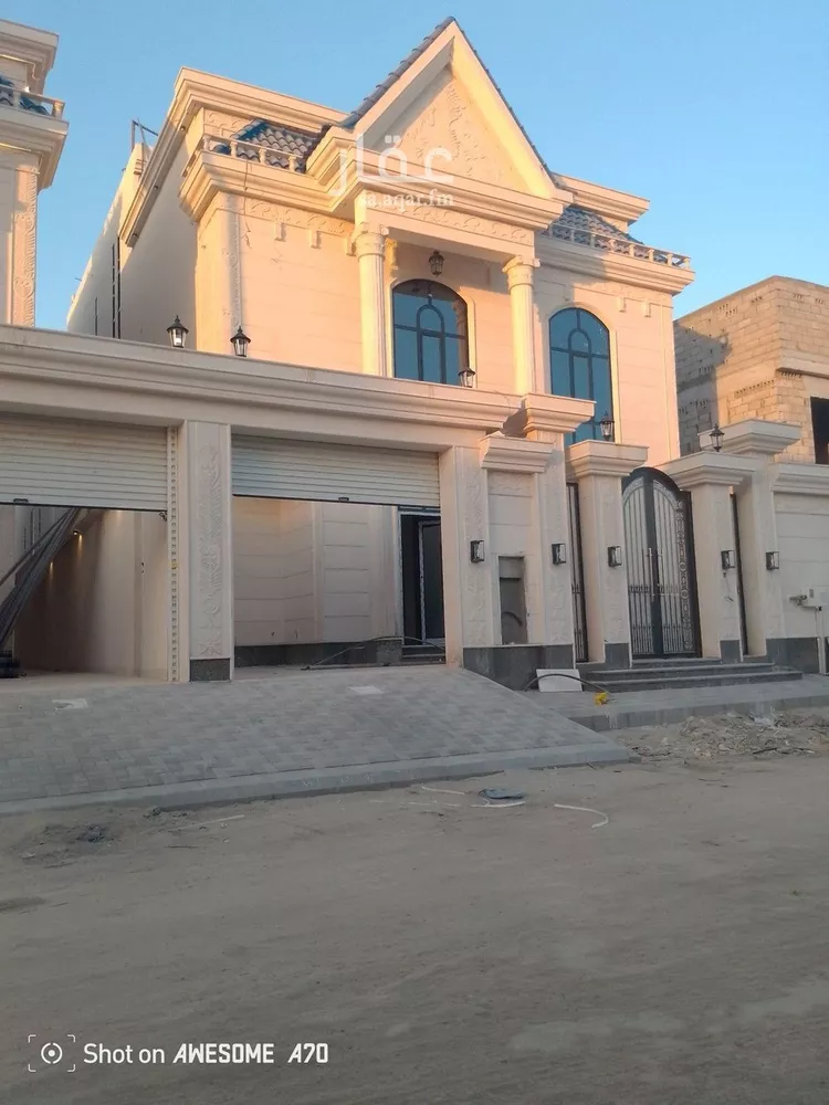 فيلا للبيع في شارع عرعر, حي الصواري, مدينة الخبر, المنطقة الشرقية صورة 2