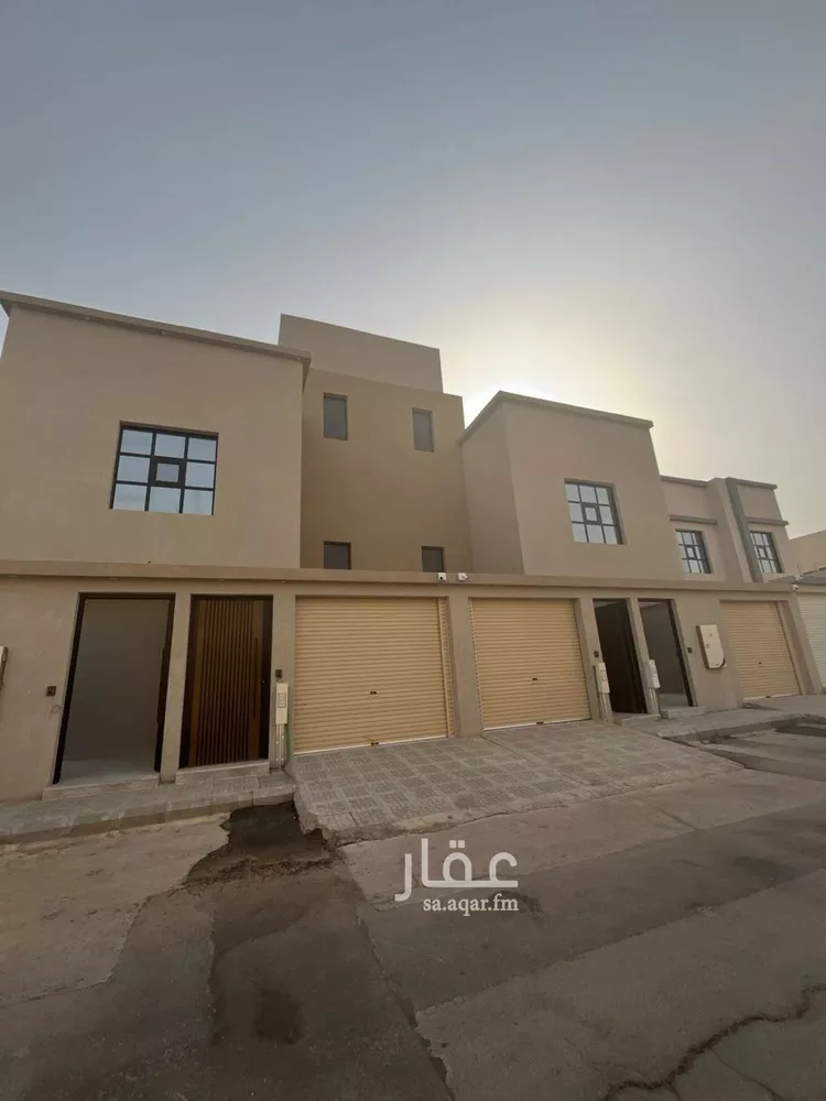دور للبيع في شارع ابن قاضي, حي شبرا, مدينة الرياض, منطقة الرياض