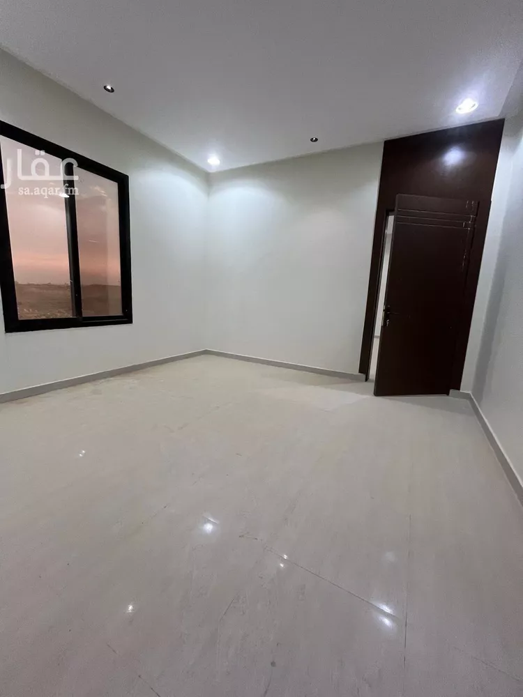 Floor for Sale in Riyadh Badr 10