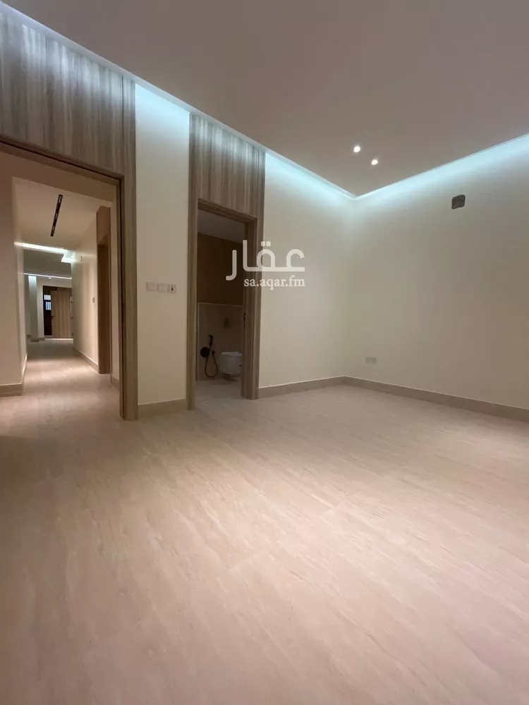 دور للبيع في شارع ابن السقاء, حي شبرا, مدينة الرياض, منطقة الرياض 7