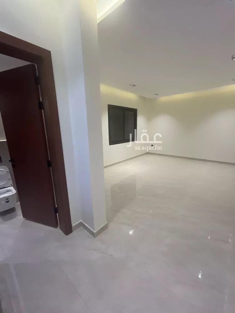 Floor for Sale in Riyadh Shubra صورة 3