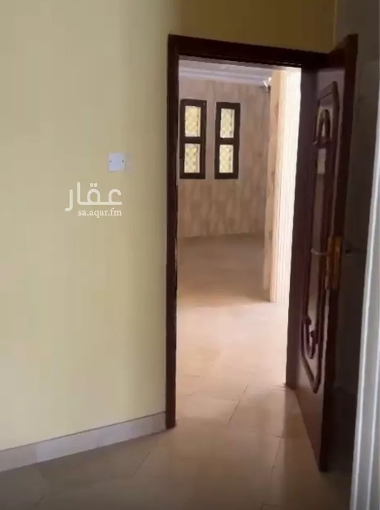 فيلا للبيع في شارع ابن الخصيب الدمشقي, حي العريجاء الأوسط, مدينة الرياض, منطقة الرياض