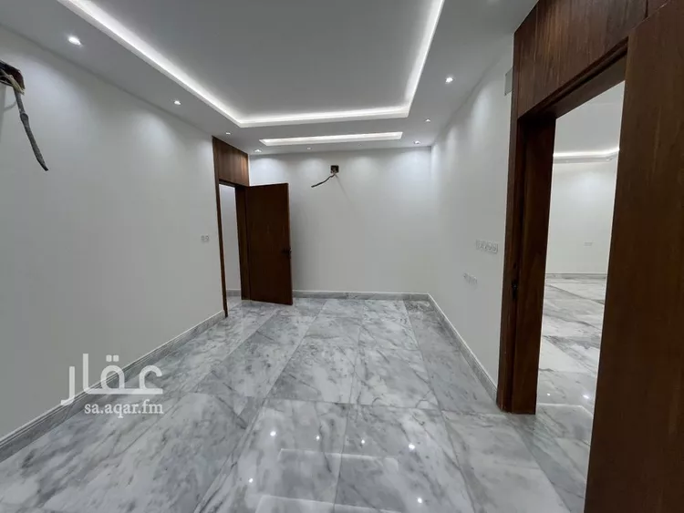 فيلا للبيع في شارع فرات بن حيان, حي سلطانة, مدينة الرياض, منطقة الرياض صورة 4