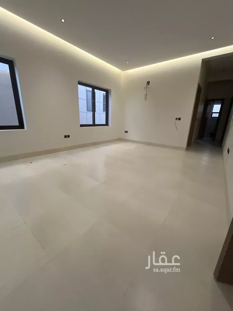دور للبيع في شارع كعب بن زهير, حي شبرا, مدينة الرياض, منطقة الرياض صورة 5