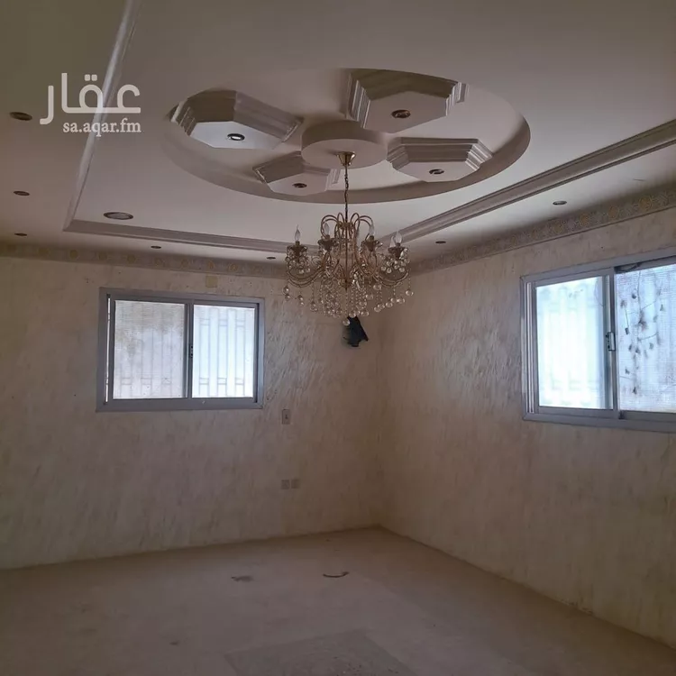 فيلا للبيع في شارع شرف الدين بن بدران, حي السويدي, مدينة الرياض, منطقة الرياض 1 صورة