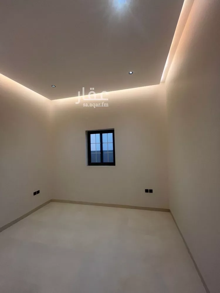 دور للبيع في شارع كعب بن زهير, حي شبرا, مدينة الرياض, منطقة الرياض صورة 4