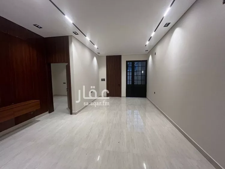 Floor for Sale in Riyadh Al Uraija Al Gharbiyah صورة 3