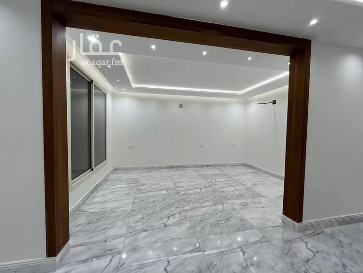 فيلا للبيع في شارع فرات بن حيان, حي سلطانة, مدينة الرياض, منطقة الرياض صورة 3