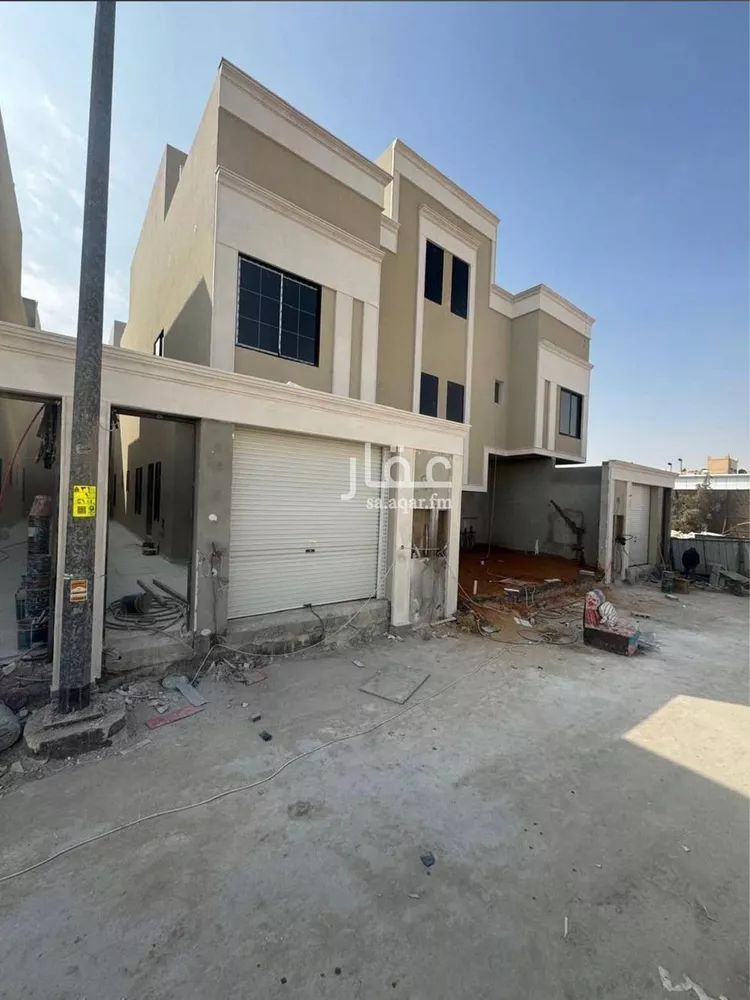 دور للبيع في شارع البشاير, حي شبرا, مدينة الرياض, منطقة الرياض