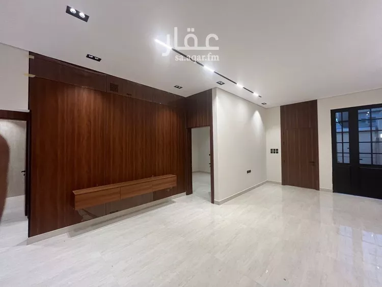 Floor for Sale in Riyadh Al Uraija Al Gharbiyah صورة 4