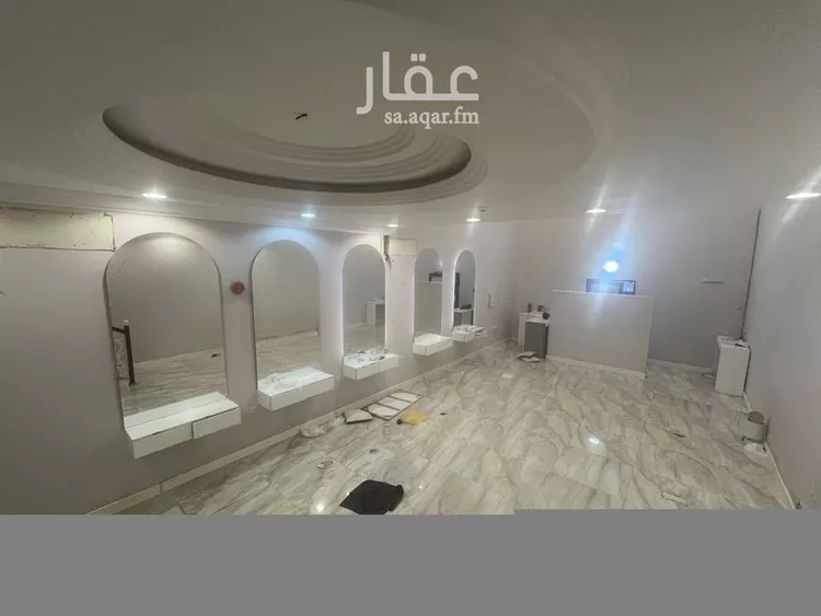 محل للإيجار في شارع خديجة بنت خويلد, حي العريجاء الغربي, مدينة الرياض, منطقة الرياض 8
