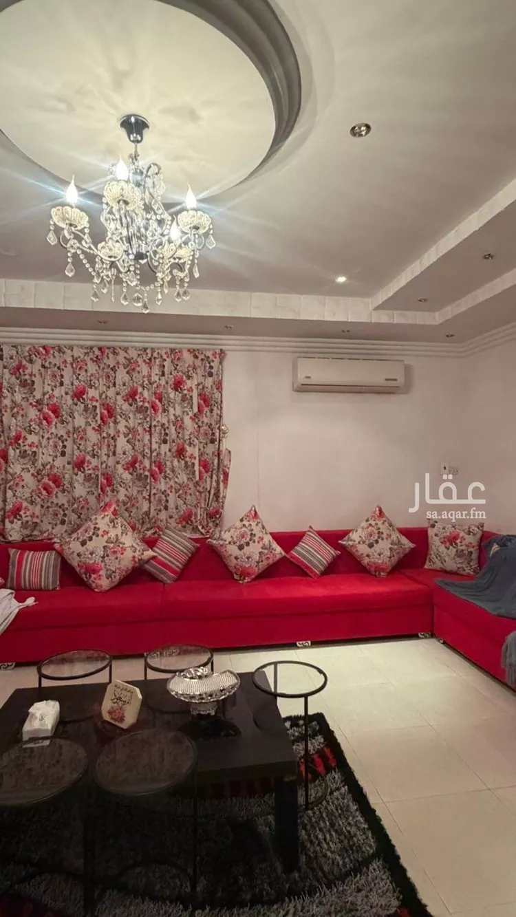 فيلا للبيع في شارع شبوة
, حي بدر, مدينة الرياض, منطقة الرياض 7
