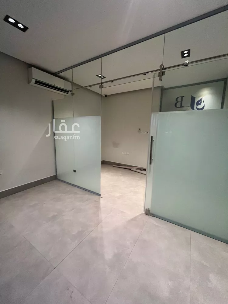 مكتب تجاري للإيجار في شارع الدائري الجنوبي الفرعي, حي شبرا, مدينة الرياض, منطقة الرياض صورة 5