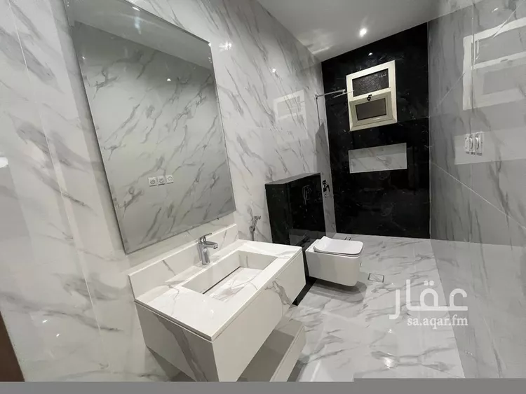 فيلا للبيع في شارع فرات بن حيان, حي سلطانة, مدينة الرياض, منطقة الرياض صورة 2