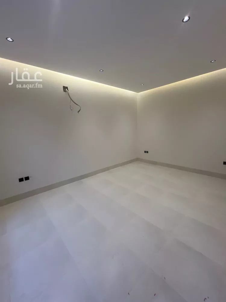 دور للبيع في شارع البشاير, حي شبرا, مدينة الرياض, منطقة الرياض صورة 3