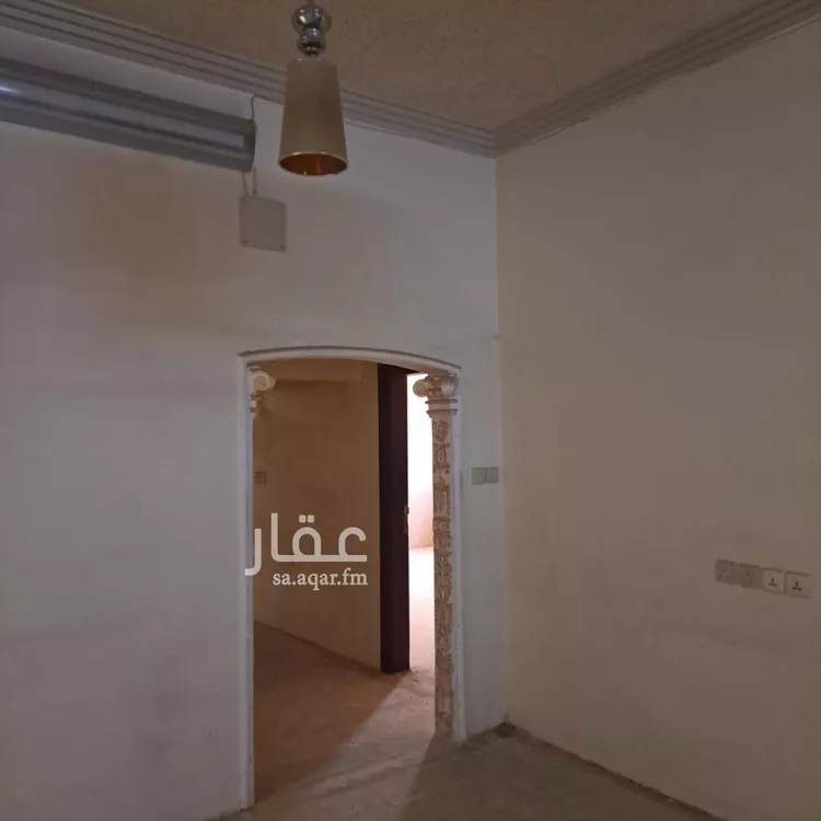 فيلا للبيع في شارع شرف الدين بن بدران, حي السويدي, مدينة الرياض, منطقة الرياض صورة 4