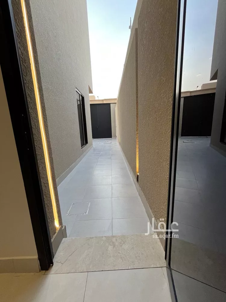 دور للبيع في شارع يثرب, حي شبرا, مدينة الرياض, منطقة الرياض صورة 2
