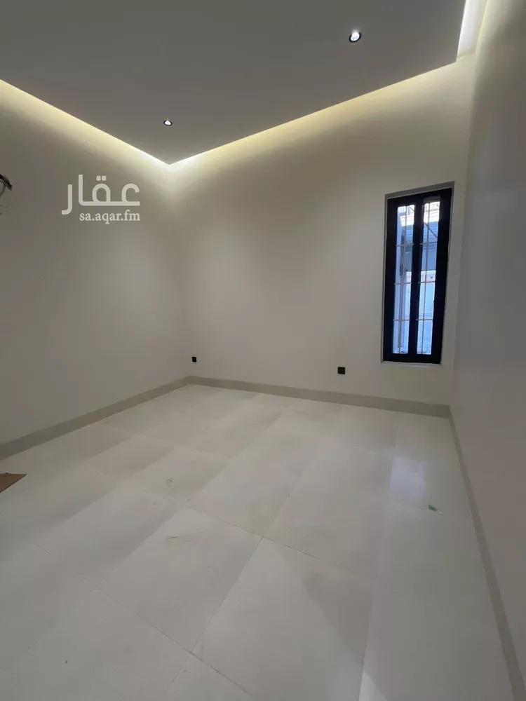 دور للبيع في شارع كعب بن زهير, حي شبرا, مدينة الرياض, منطقة الرياض صورة 5