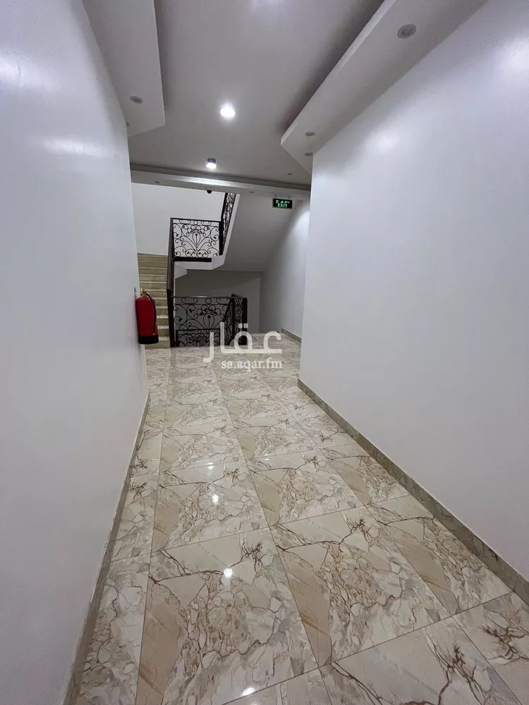 شقة للإيجار في شارع خديجة بنت خويلد, حي العريجاء الغربي, مدينة الرياض, منطقة الرياض صورة 3