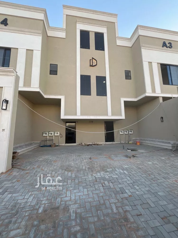 دور للبيع في شارع كعب بن زهير, حي شبرا, مدينة الرياض, منطقة الرياض صورة 2