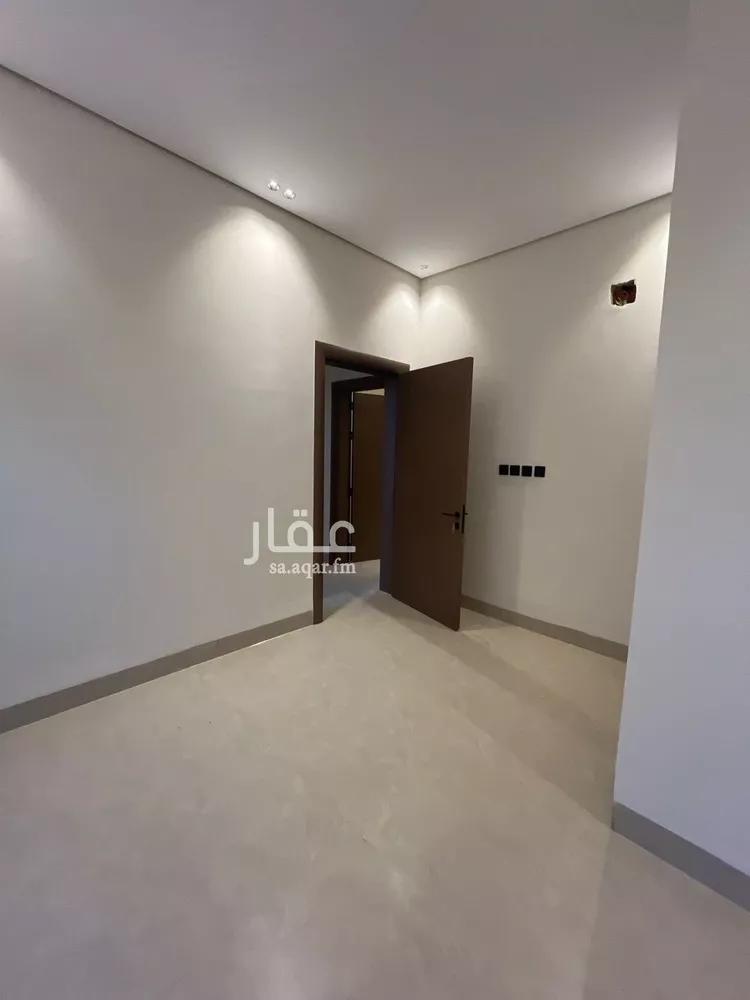دور للبيع في شارع اللوز الهندي, حي السويدي, مدينة الرياض, منطقة الرياض 8