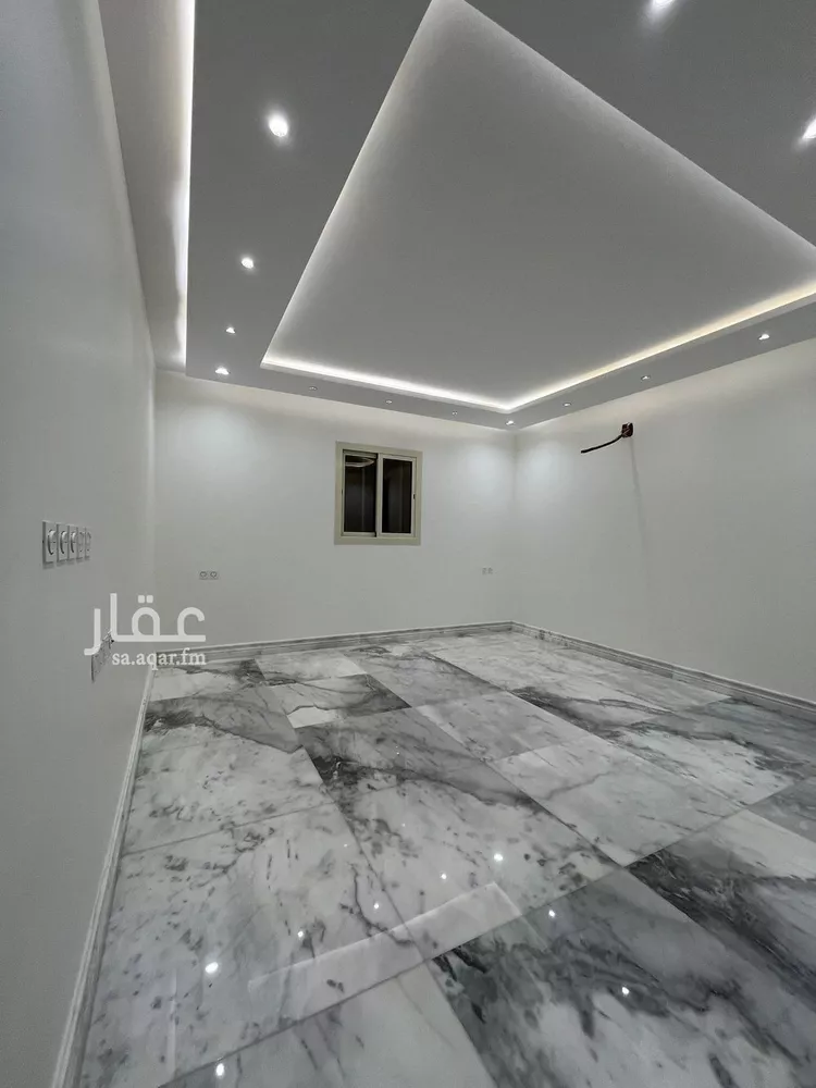 فيلا للبيع في شارع فرات بن حيان, حي سلطانة, مدينة الرياض, منطقة الرياض صورة 5