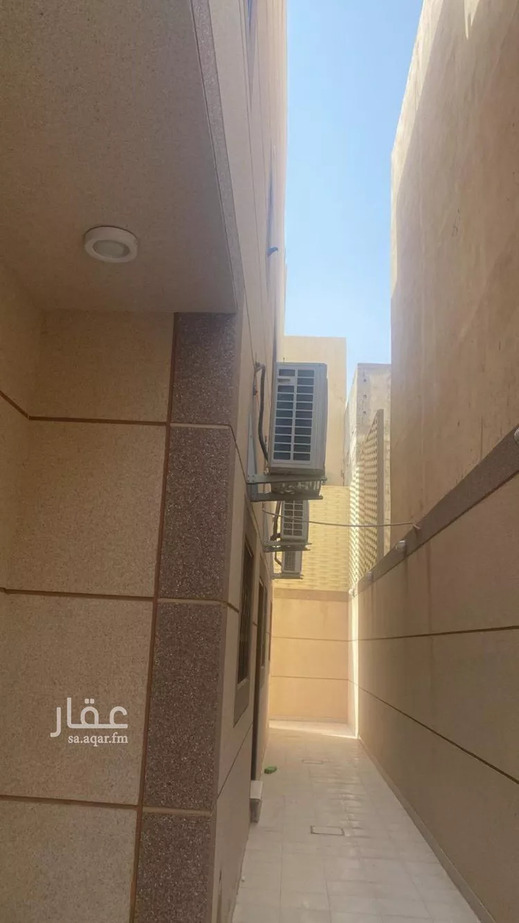 فيلا للبيع في شارع الدبيلة, حي العريجاء الغربي, مدينة الرياض, منطقة الرياض صورة 4