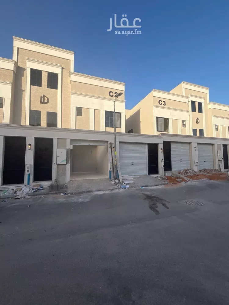 دور للبيع في شارع كعب بن زهير, حي شبرا, مدينة الرياض, منطقة الرياض صورة 2
