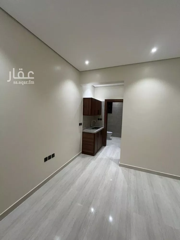 شقة للإيجار في شارع المدينه المنوره, حي العريجاء الغربي, مدينة الرياض, منطقة الرياض صورة 3