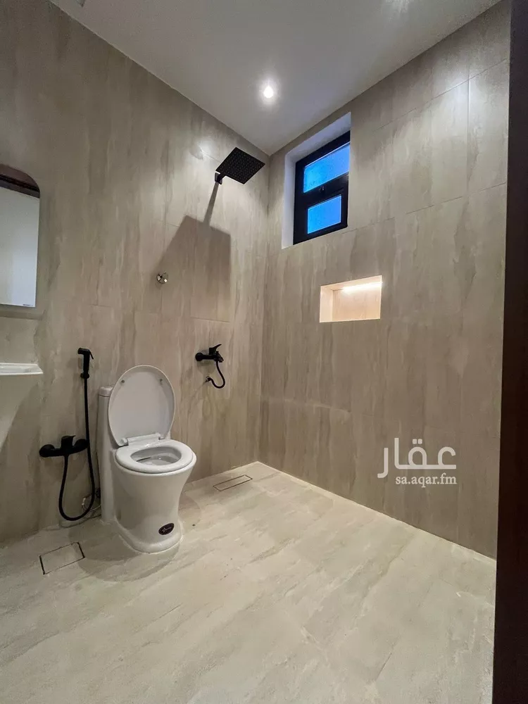 فيلا للبيع في شارع عبدالقادر الجزار, حي ظهرة البديعة, مدينة الرياض, منطقة الرياض صورة 2